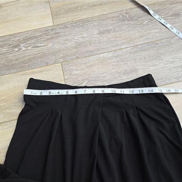 Foil brand slouchy tapered black pants size small oversized and comfortable - Picture 7 of 10